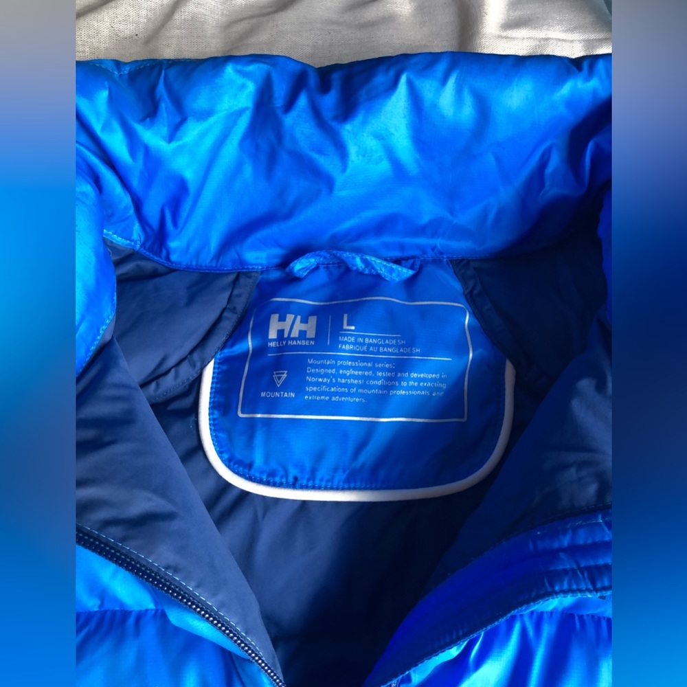 Helly Hansen Down Jacket, 700+ Down, Large, Blue. - image 3